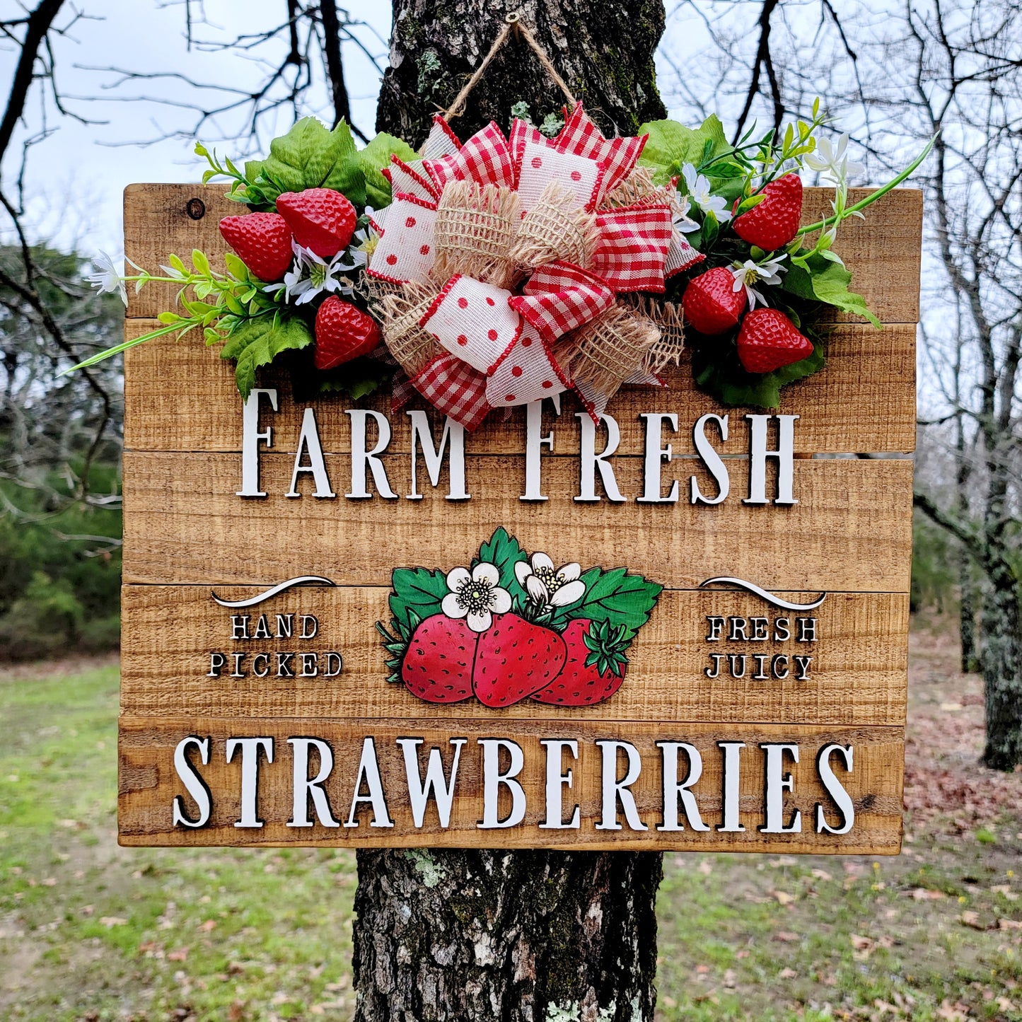 Wood Plank Strawberry Sign