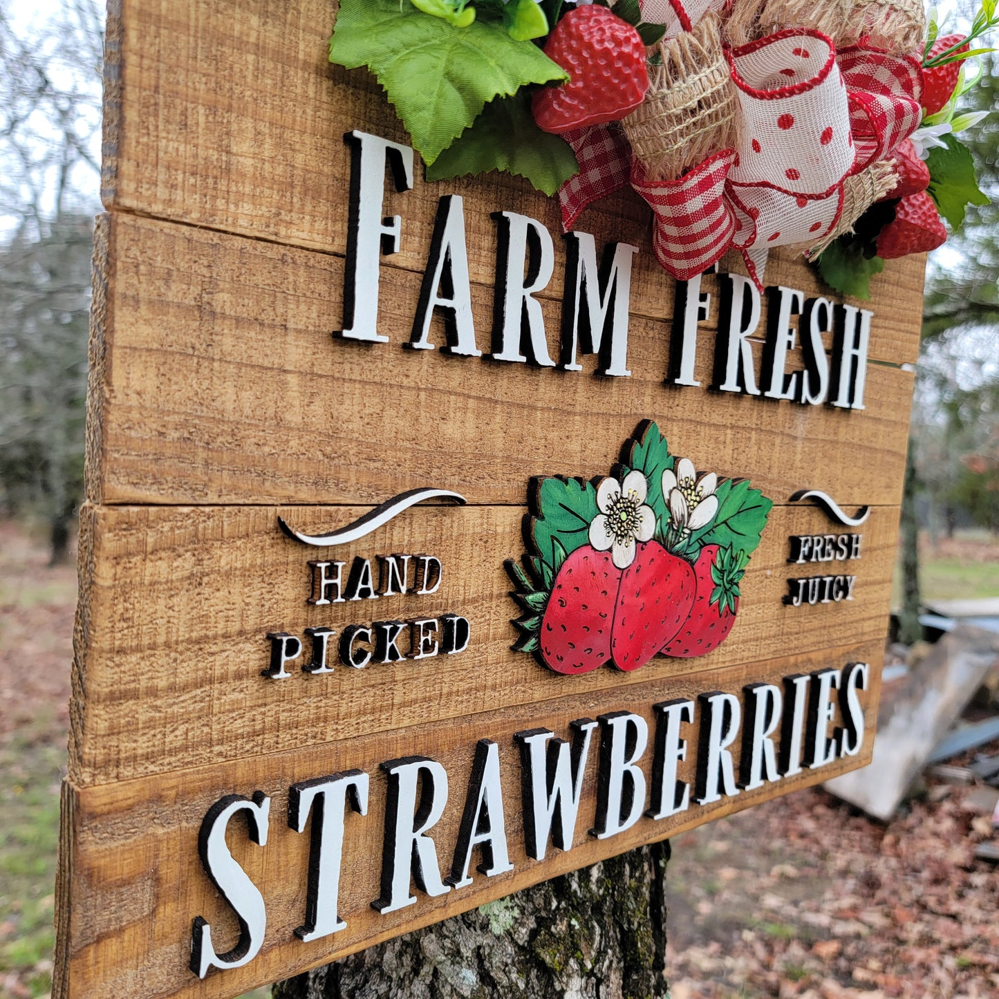 Wood Plank Strawberry Sign