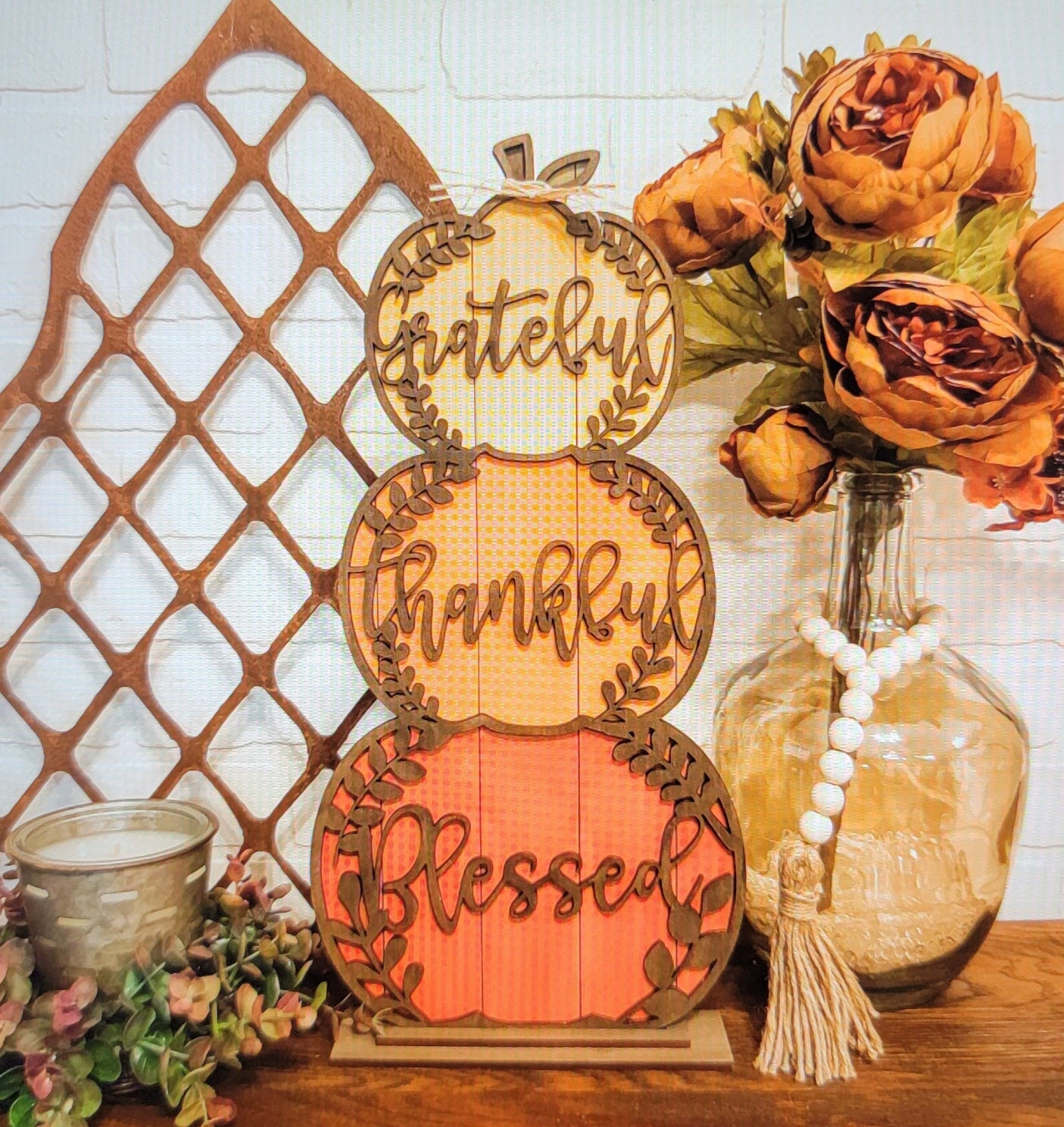 Adorable Stacked Pumpkins