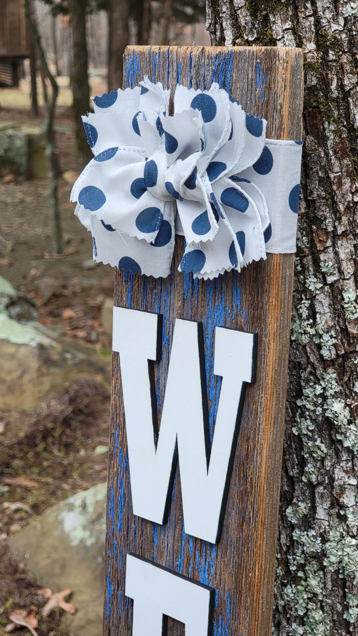 Rustic Welcome Sign w/Bow