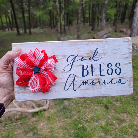 God Bless America - Patriotic Shelf Sitter